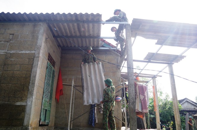 Quân đội, công an huy động 100% quân số ứng phó bão số 9 - ảnh 4
