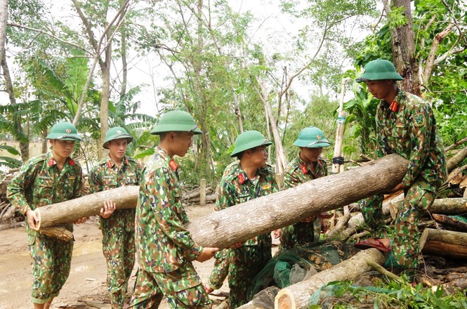 Quân đội, công an huy động 100% quân số ứng phó bão số 9 - ảnh 1