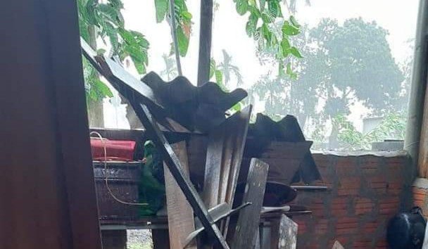 Thừa Thiên Huế: Huyện miền núi Nam Đông tan hoang trong bão số 9 - ảnh 11