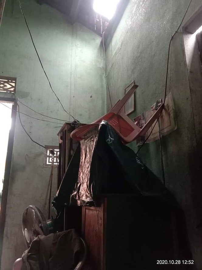 Thừa Thiên Huế: Huyện miền núi Nam Đông tan hoang trong bão số 9 - ảnh 4