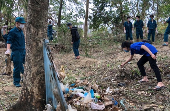 TT-Huế: Huy động tổng lực đoàn viên ra quân xử lý môi trường, giúp dân sau bão lũ - ảnh 15