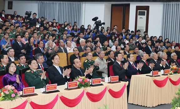 Đồng chí Lê Đức Anh: Tấm gương sáng ngời của người cộng sản kiên cường - ảnh 1