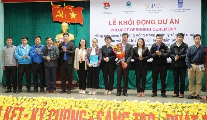 Tỉnh Đoàn TT-Huế cùng cộng đồng quản lý rác thải nhựa, gắn với phát triển du lịch - ảnh 2
