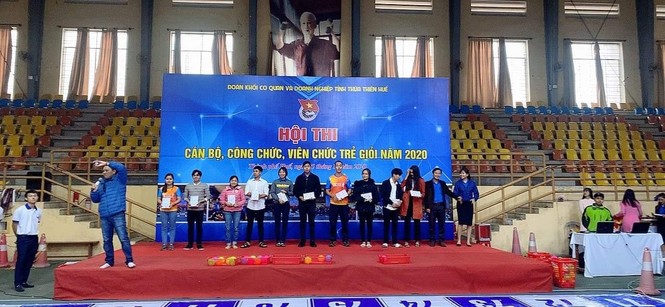 Đoàn viên, thanh niên khối cơ quan, doanh nghiệp tại Huế tranh tài “Rung chuông vàng” - ảnh 1