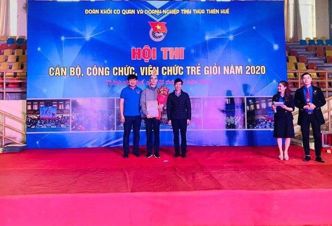 Đoàn viên, thanh niên khối cơ quan, doanh nghiệp tại Huế tranh tài “Rung chuông vàng” - ảnh 4