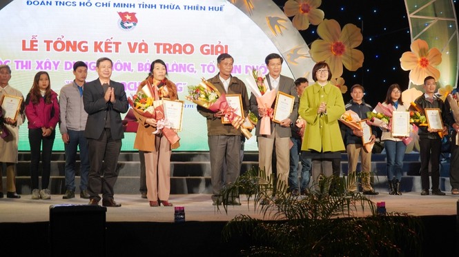 Tỉnh Đoàn TT-Huế khen thưởng điển hình làm sạch đẹp làng xóm, phố phường - ảnh 3