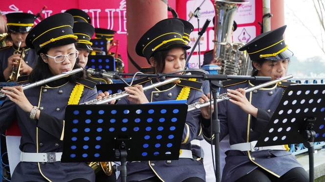 Huế: Lần đầu tiên, 40 nghệ sĩ ‘kèn Tây’ diễn Nhã nhạc Cung đình mừng năm mới - ảnh 7
