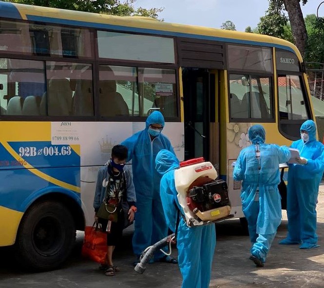 Tại sao tỉnh Quảng Nam thu phí cách ly người về từ Hà Nội và TP. Hồ Chí Minh - ảnh 1
