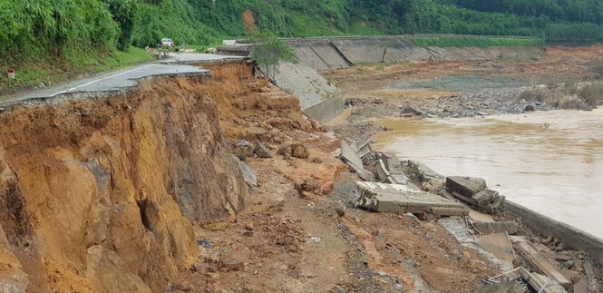 CẬP NHẬT: Tìm thấy 5 thi thể vụ lở núi khiến 11 người bị vùi lấp ở Phước Sơn - ảnh 1