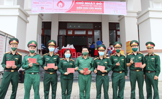 Bạn trẻ Quảng Nam tham gia hiến máu cứu người - ảnh 12
