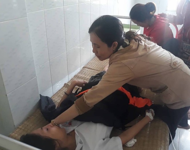 Kết thúc thi Toán: Thí sinh hớn hở, cập nhật lời giải - ảnh 25