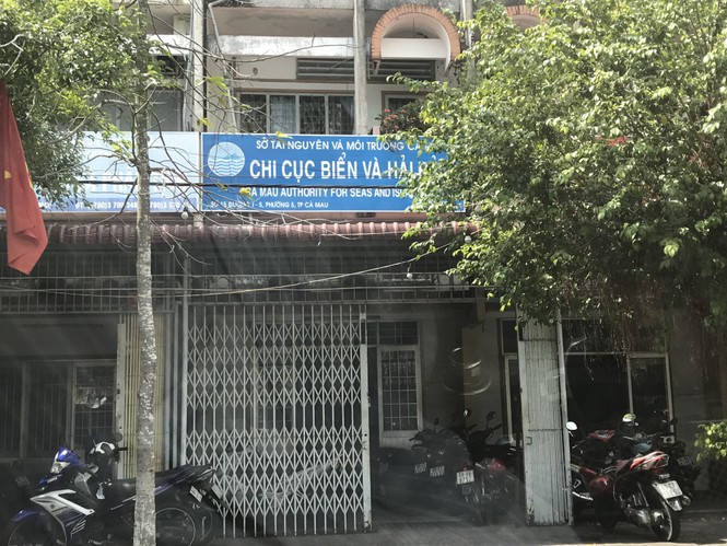Buộc thôi việc nữ Phó phòng đi nước ngoài rồi không về - ảnh 1