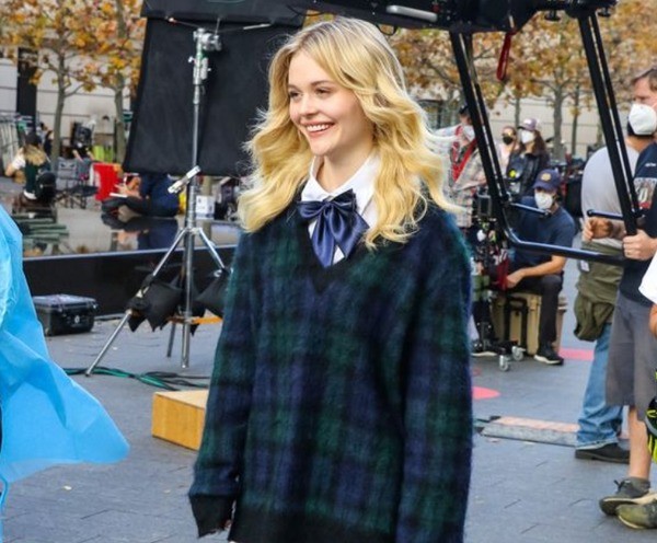 Hóng Gossip Girl phiên bản mới từ ảnh hậu trường hiếm hoi - ảnh 5