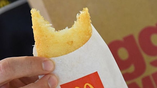Cách làm bánh khoai tây chiên nổi tiếng được McDonald’s chia sẻ: Chỉ cần đúng 2 nguyên liệu - ảnh 1