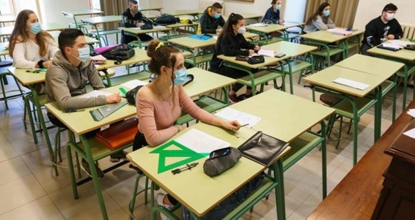 Trường học vừa mở cửa lại ngày đầu tiên, một học sinh đã dương tính với SARS-CoV-2 - ảnh 3
