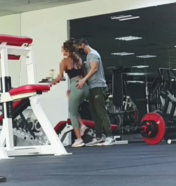 Huấn luyện viên nam ở phòng gym gây bức xúc khi liên tục động chạm khách hàng nữ - ảnh 3