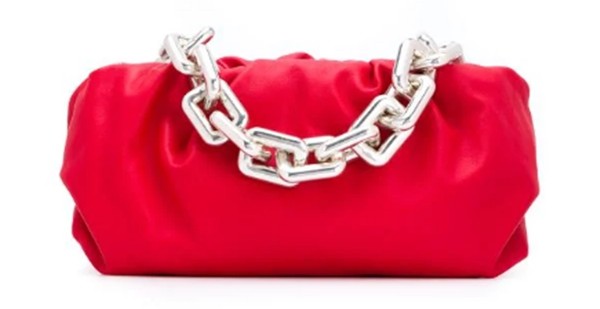 Đeo khẩu trang kín, nhưng Kylie Jenner gây chú ý với body chuẩn và đồ Bottega Veneta (đắt) đỏ - ảnh 3