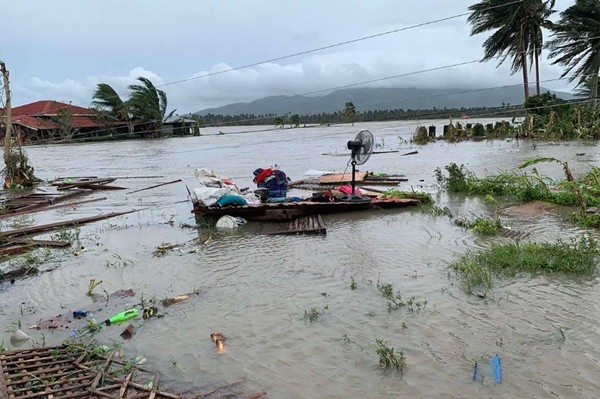 Cơn bão Molave (bão số 9) sắp vào Việt Nam đã có sức tàn phá thế nào khi đi qua Philippines? - ảnh 1