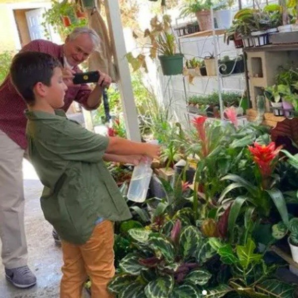Từ cảnh vô gia cư, cậu bé 8 tuổi này đã kiếm được đủ tiền mua nhà chỉ trong chưa đầy 1 năm - ảnh 3