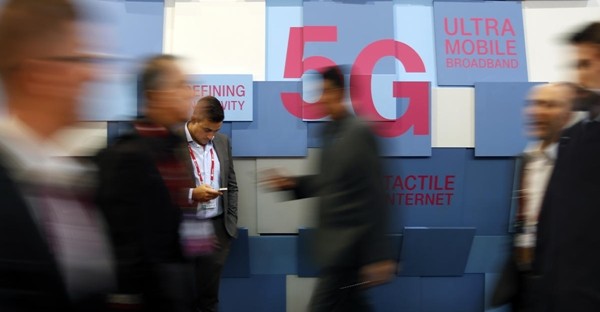 Mạng 5G đã sẵn sàng, điện thoại 5G đã có, nhưng có đáng để bạn chi tiền mua ngay không? - ảnh 2