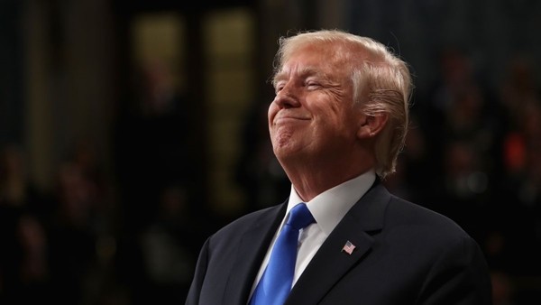 Bản tin Hằng ngày là gì mà Tổng thống Trump chặn mãi, đến giờ mới cho ông Joe Biden nhận? - ảnh 3