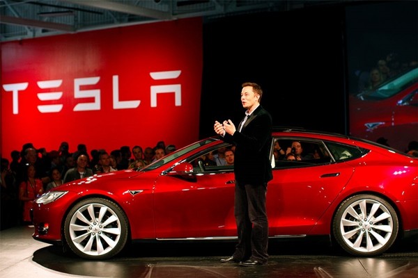 Elon Musk: Từ cậu học sinh chuyên bị bắt nạt ở trường đến người đàn ông giàu nhất thế giới - ảnh 4