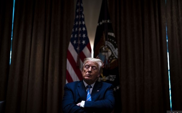 4 năm chụp ảnh Tổng thống Trump: Đằng sau những bức ảnh ấn tượng nhất của Tổng thống Mỹ thứ 45 - ảnh 1