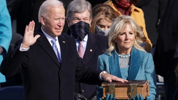 Joe Biden, Kamala Harris là Tổng thống và Phó Tổng thống Mỹ: Bất kỳ điều gì cũng là có thể - ảnh 1