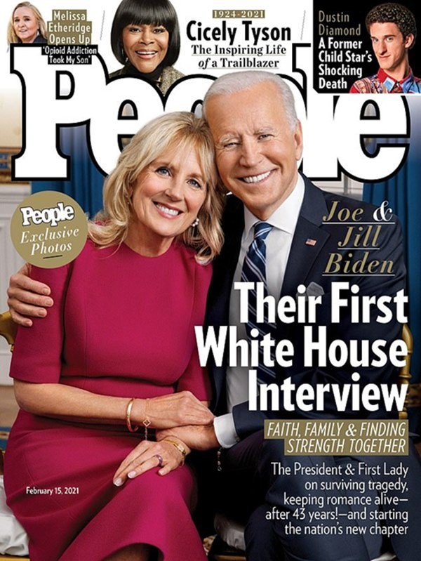 Tân Tổng thống Biden và Phu nhân lên bìa tạp chí People, chia sẻ “bí quyết 70/30” giữ tình yêu gần 50 năm - ảnh 1