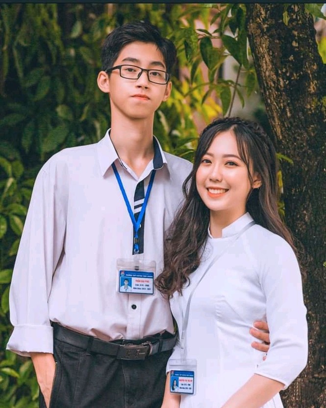 Chụp chung MC Diệp Chi (Đường lên đỉnh Olympia), nam sinh gây chú ý bởi nhan sắc điển trai - ảnh 6