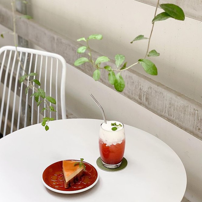 Hẹn hò ngày cuối năm: Góc cà phê cực chill cho giới trẻ Sài Gòn ngay giữa trung tâm Quận 1 - ảnh 4