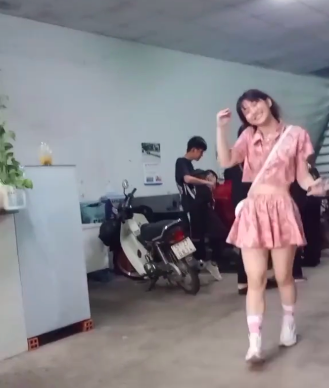 Lê Bống đăng clip đáp anti-fan, Linh Ka thăng hạng nhan sắc khoe vòng eo con kiến - ảnh 3