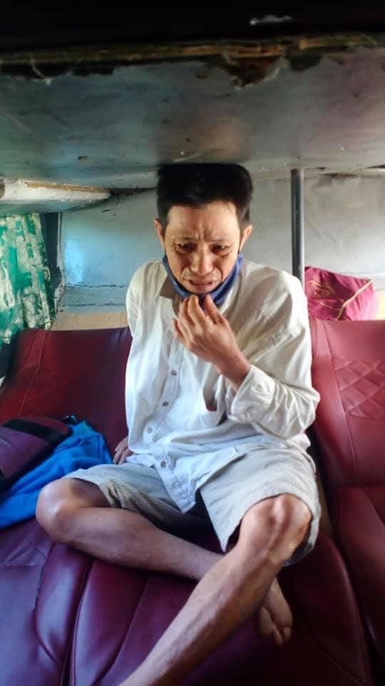 Người đàn ông phụ hồ bật khóc vì mất 32 triệu về quê ăn Tết và cái kết ấm lòng - ảnh 1