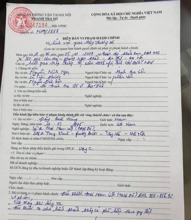 'Kết đắng' cho tài xế taxi dù chặt chém khách nước ngoài - ảnh 1