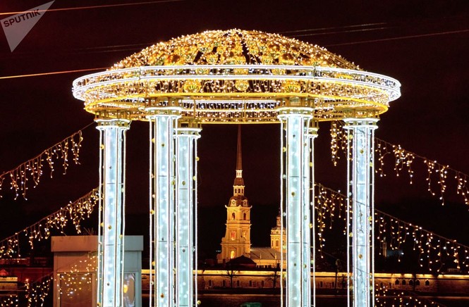 Saint-Peterburg lộng lẫy đón Giáng sinh và năm mới 2020 - ảnh 9