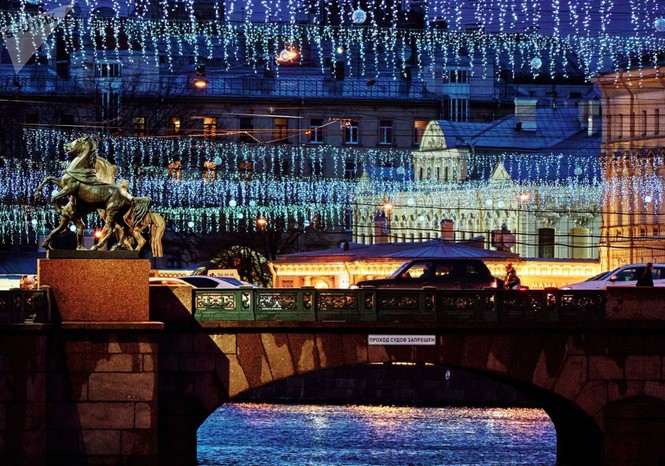 Saint-Peterburg lộng lẫy đón Giáng sinh và năm mới 2020 - ảnh 2
