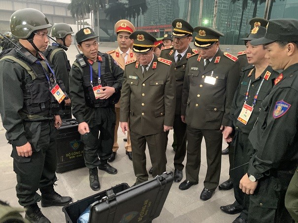 Tăng cường tuần tra kiểm soát vũ trang, không để xảy ra sai sót dù là nhỏ nhất - ảnh 4