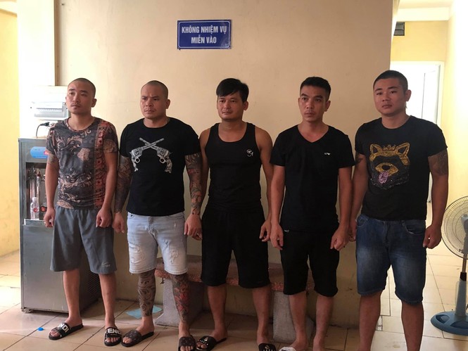 Bắt Quang “ram bô” – gã giang hồ chuyên live stream cho vãy lãi trên mạng xã hội - ảnh 1