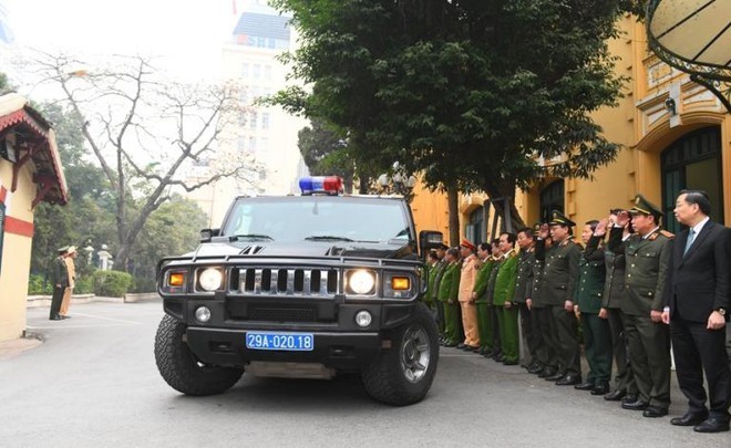 Công an Hà Nội ra quân bảo vệ Đại hội XIII của Đảng - ảnh 1