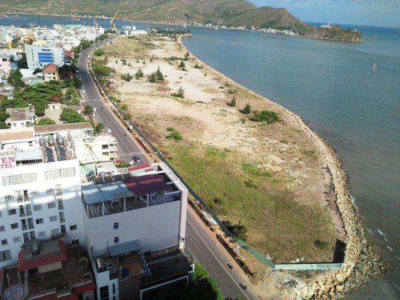Bình Định: Di dời các khách sạn lớn để dân nhìn thấy biển - ảnh 2