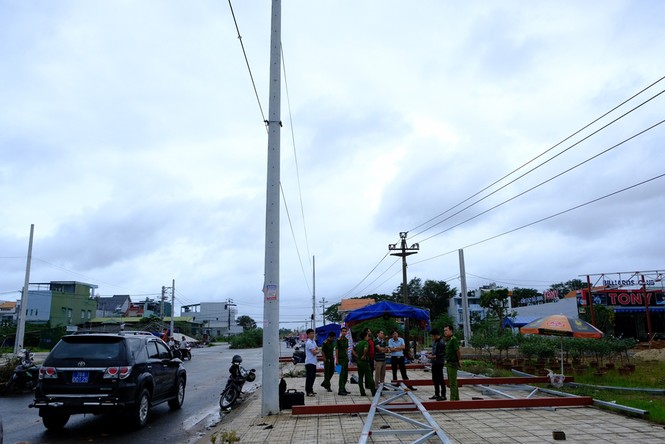 Quảng Ngãi: Tai nạn điện, 11 người thương vong - ảnh 1