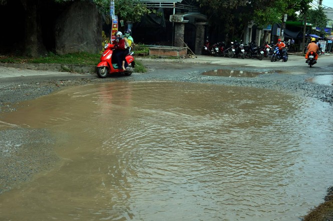 Mượn đường làm cao tốc xong hơn 2 năm, nhà thầu TQ tiếp tục hứa “sẽ hoàn trả