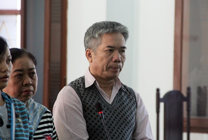 Cựu Chánh án tỉnh Phú Yên hầu tòa - ảnh 2