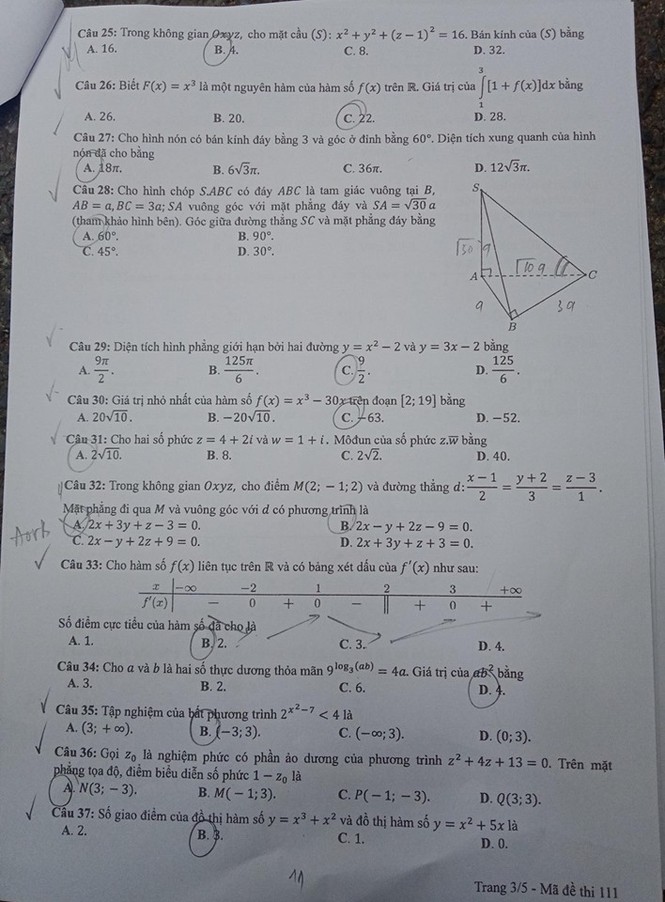 Gợi ý đáp án môn Toán thi Tốt nghiệp THPT 2020: Cùng chấm xem mình được mấy điểm? - ảnh 3