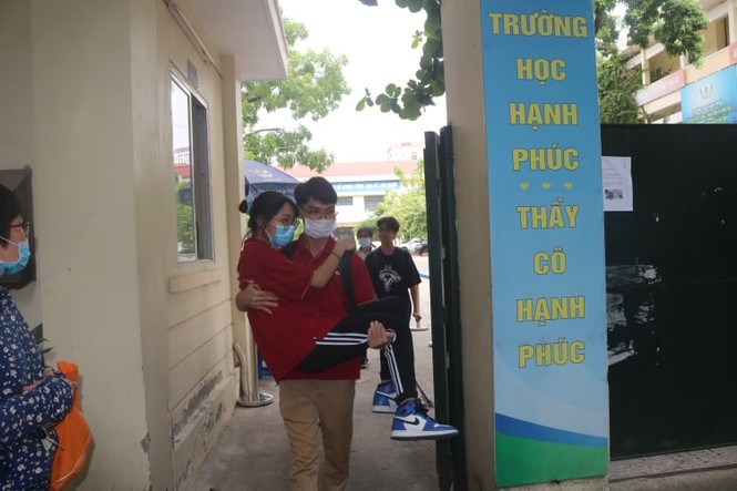 Đề thi Văn THPT: Bàn về việc trân trọng cuộc sống mỗi ngày, phần NLVH “gọi tên” Đất nước - ảnh 4