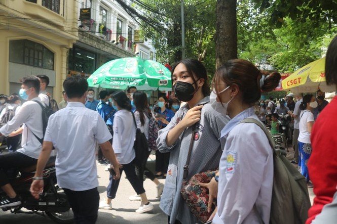 Đề thi Văn THPT: Bàn về việc trân trọng cuộc sống mỗi ngày, phần NLVH “gọi tên” Đất nước - ảnh 5
