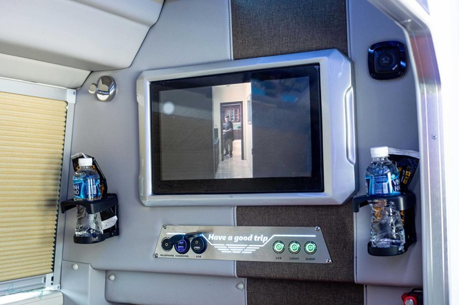 Tin vui cho hội mê Đà Lạt: Xe limousine giường đôi xuất hiện, “xịn” như khách sạn 5 sao - ảnh 4