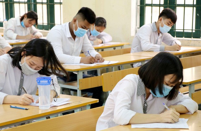 Nhìn lại 2020: Học sinh Việt đã vượt qua những sự kiện chưa từng có tiền lệ như thế nào? - ảnh 1