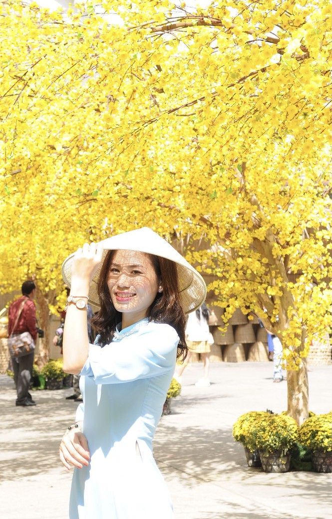Hoạt động mừng xuân ở TP.HCM: Sôi động, đa dạng nhưng vẫn tuân thủ quy tắc an toàn - ảnh 2