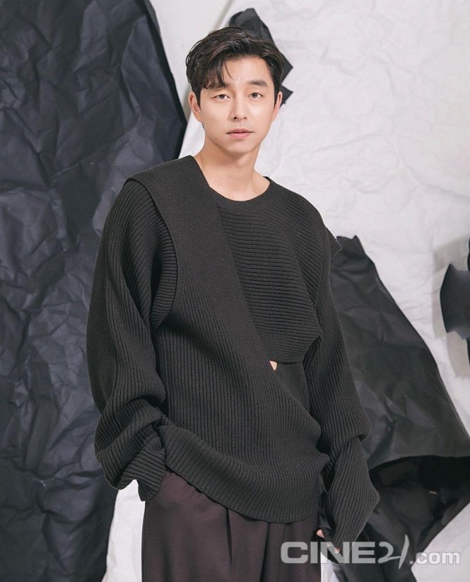 Sự kết hợp của bộ đôi Gong Yoo và Park Bo Gum khiến tạp chí “cháy hàng” - ảnh 3